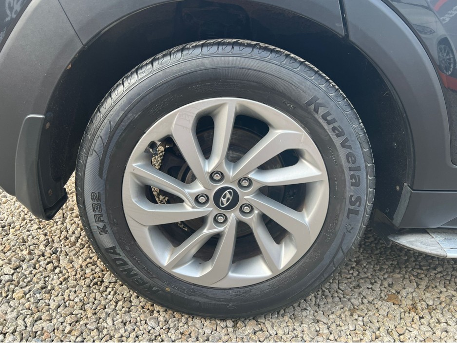 2016 Hyundai Tucson - image 19