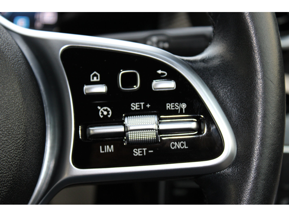 2020 Mercedes-Benz A Class - image 21