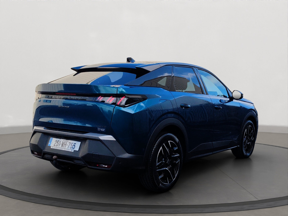 2025 Peugeot 3008 - image 5
