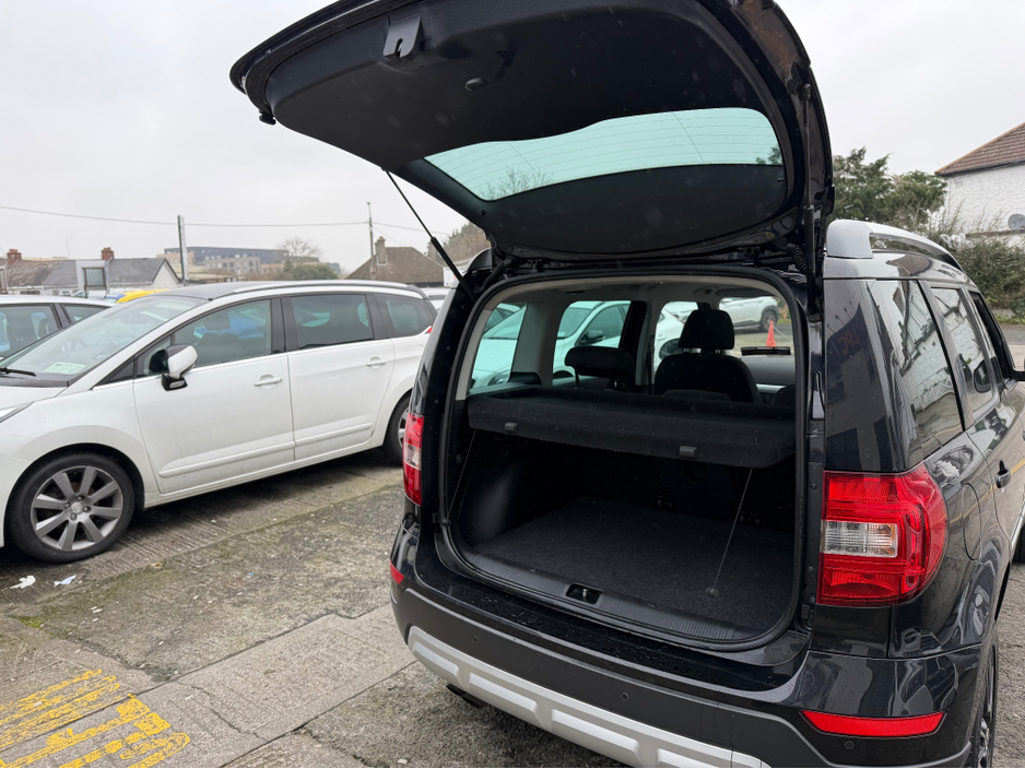 2014 Skoda Yeti - image 3