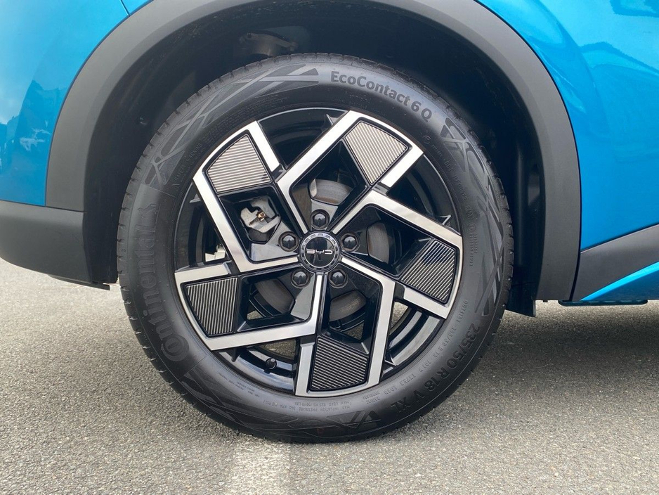 2025 BYD ATTO 3 - image 7