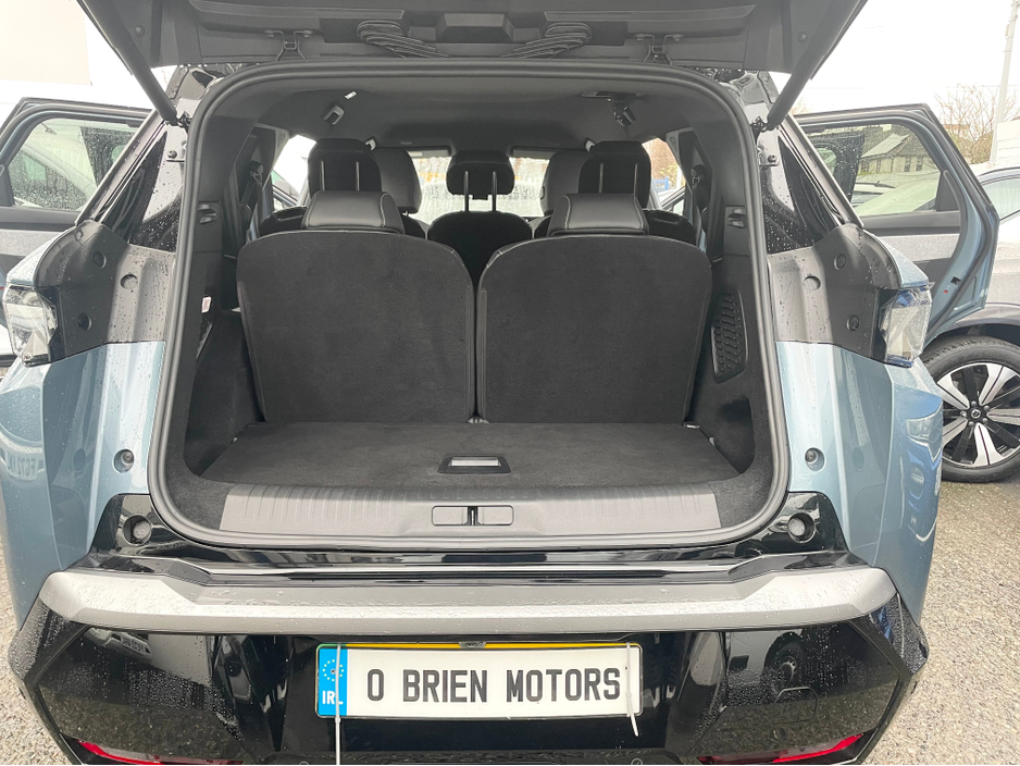 2025 Peugeot 5008 E 5008 GT-LINE 73KW 213BHP FULLY ELECTRIC €47,950