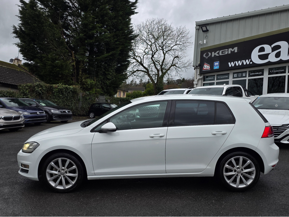 2015 Volkswagen Golf - image 16