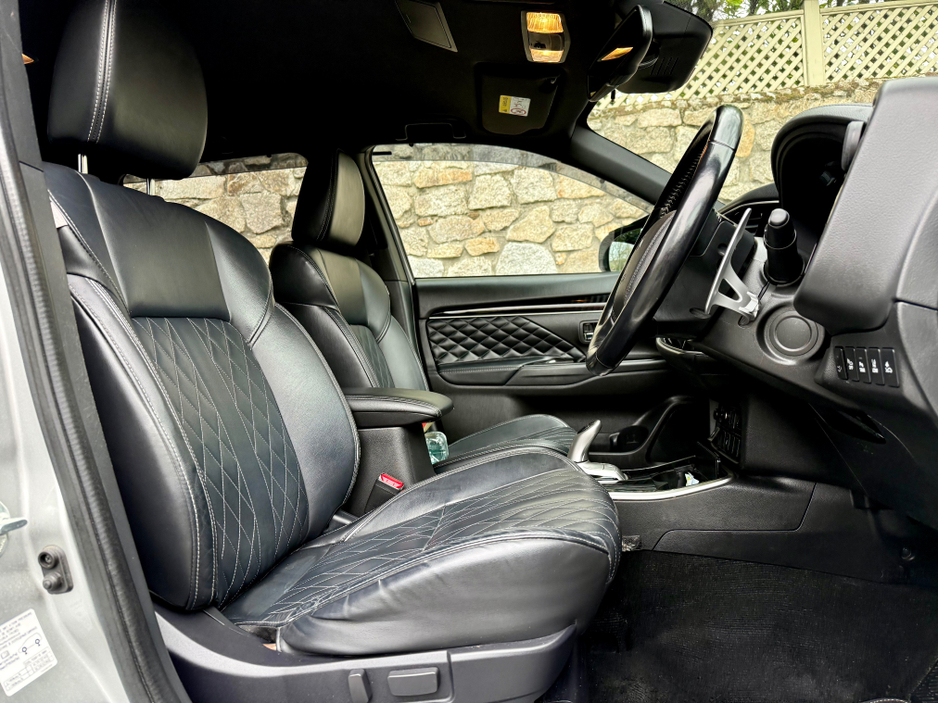 2019 Mitsubishi Outlander - image 22