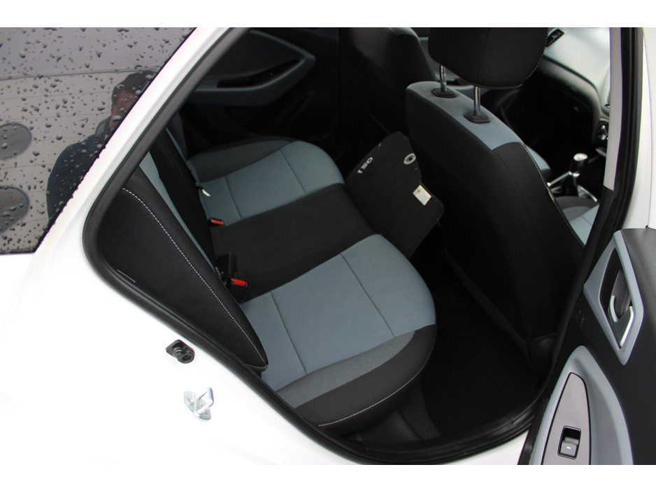 2017 Hyundai i20 - image 12