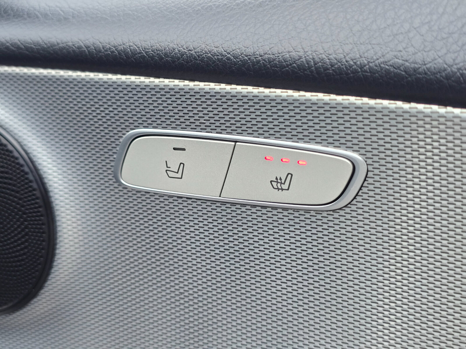 2017 Mercedes-Benz E Class - image 21