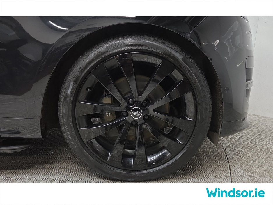 2025 Land Rover Range Rover Sport - image 16