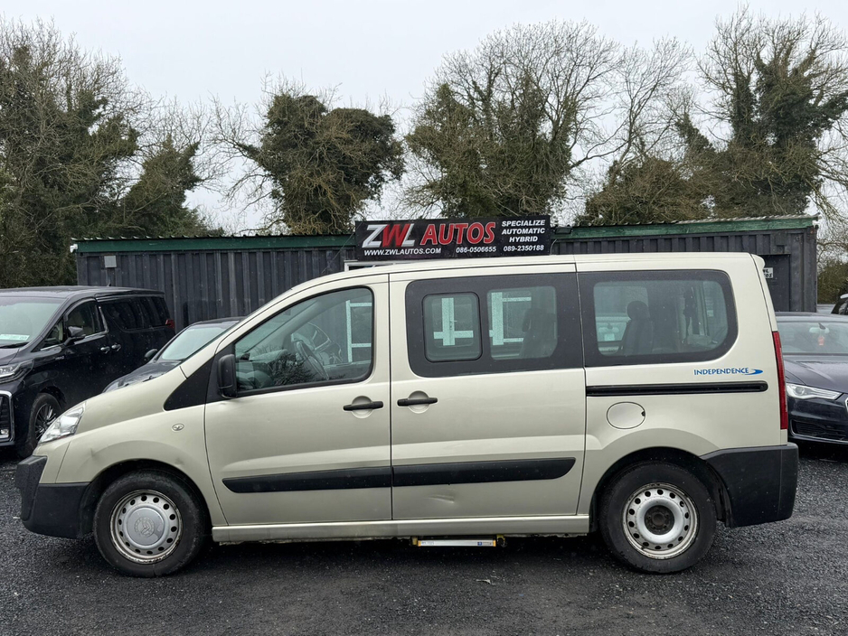 2011 Citroen Dispatch - image 4
