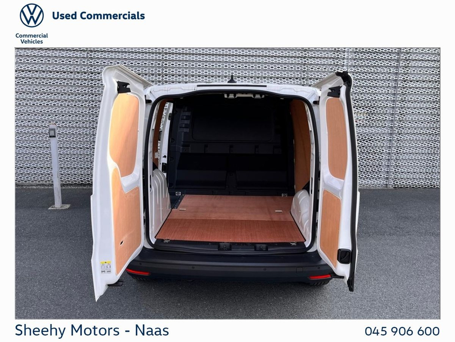2025 Volkswagen Caddy CARGO 102HP M6F €22,495