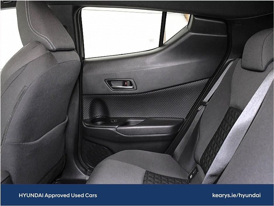 2023 Toyota C-HR 1.8 HYBRID SPORT €30,790