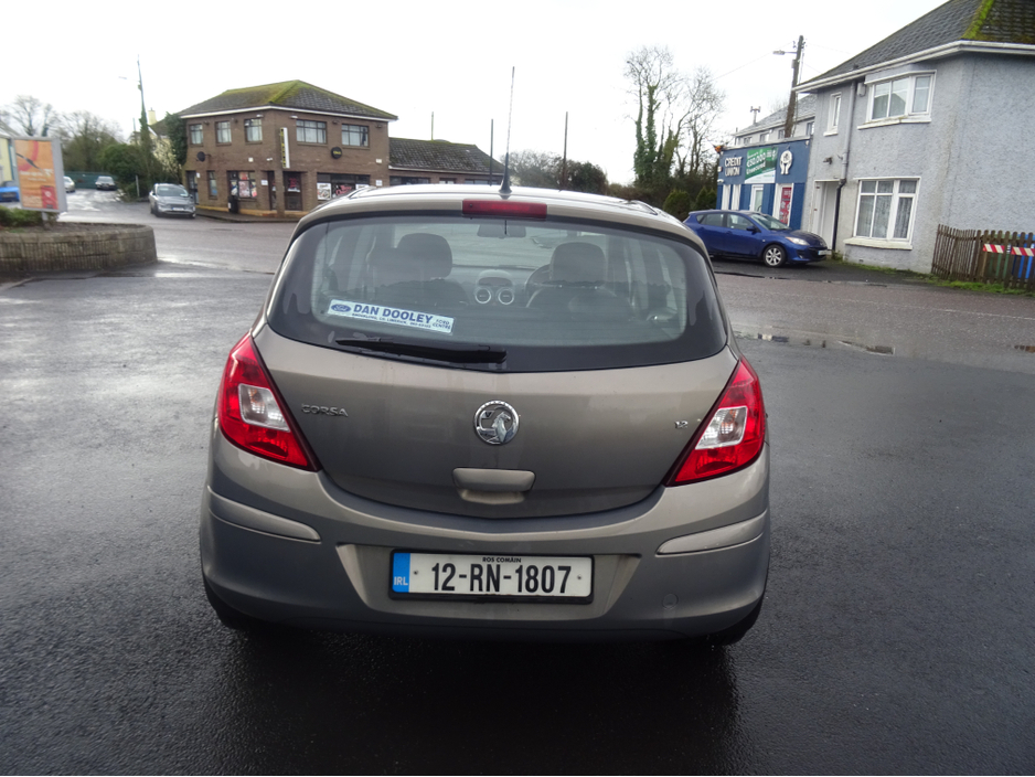 2012 Vauxhall Corsa 1.2 SE AIR CONDITIONING 85PS 5DR €3,000