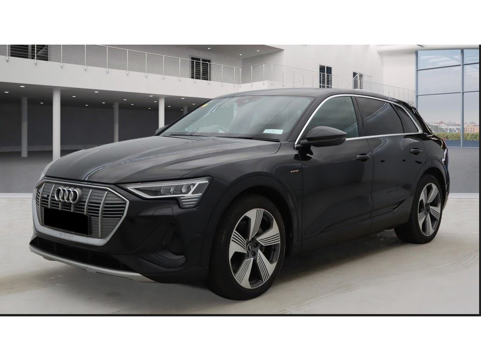 2022 Audi e-tron - image 5