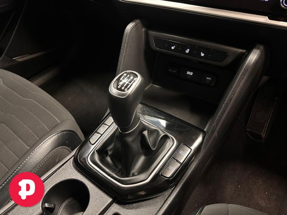 2023 Kia Sportage - image 7