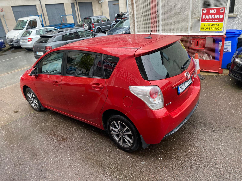 2014 Toyota Verso - image 12