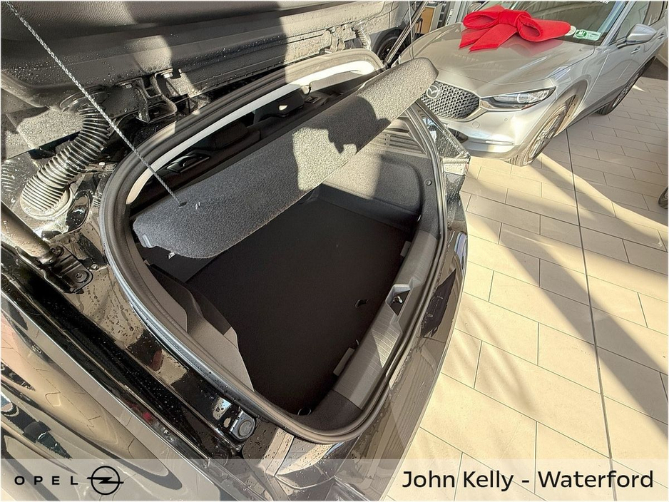 2025 Opel Astra Elegance 1.2 €35,569