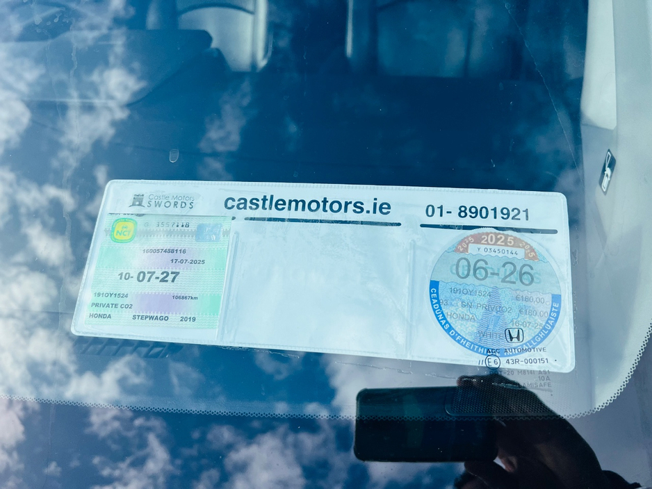 2019 Honda Stepwagon - image 9