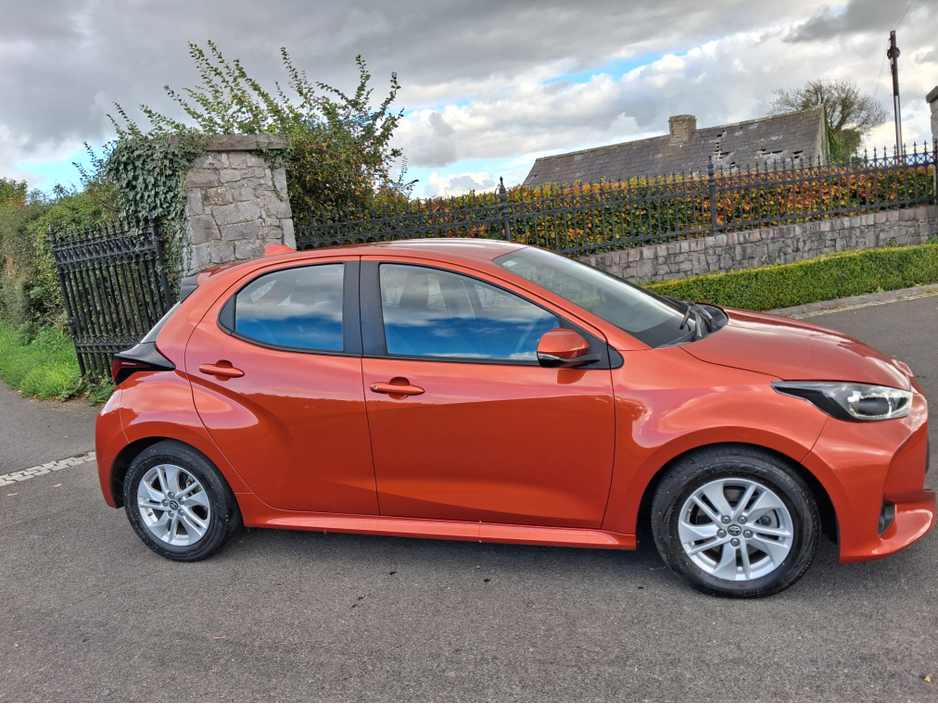 2022 Toyota Yaris 1.5 HYBRID 5DR AUTO 3 MONTH WARRANTY €18,950
