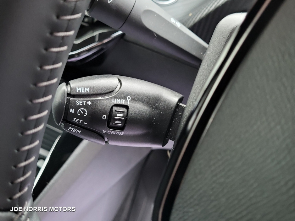 2023 Peugeot 2008 ACTIVE 1.2 100 BHP LOW KMS €23,750