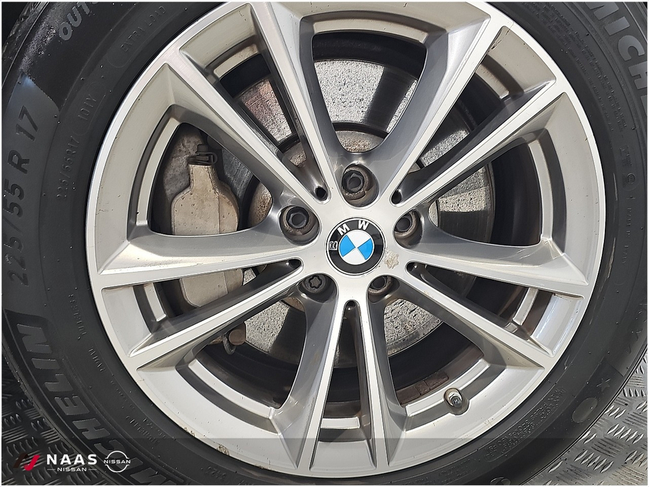 2019 BMW 5 Series - image 6