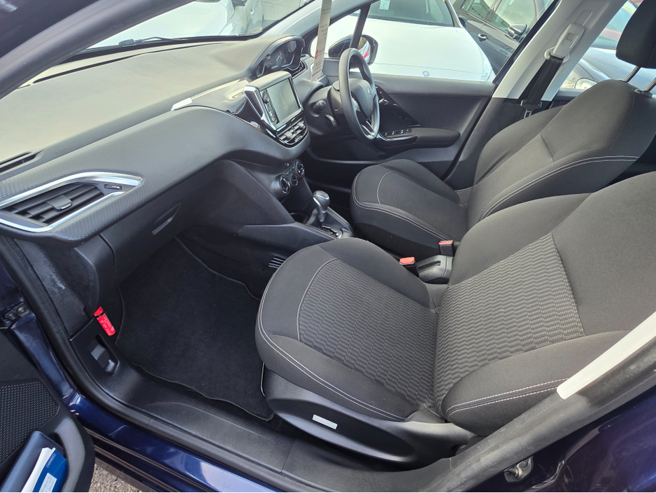 2017 Peugeot 208 1.2 AUTO STYLE ONLY 33K KMS €10,999