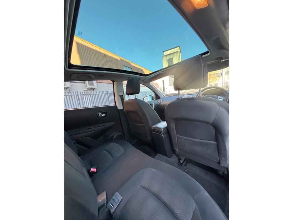 2011 Nissan Qashqai - image 17