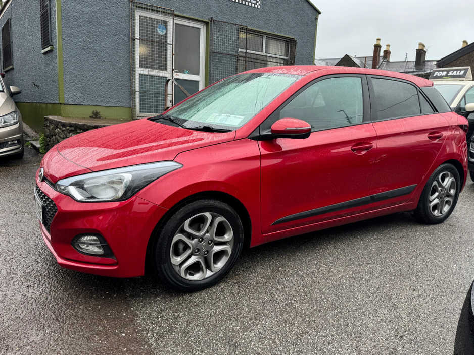 2020 Hyundai i20 - image 2