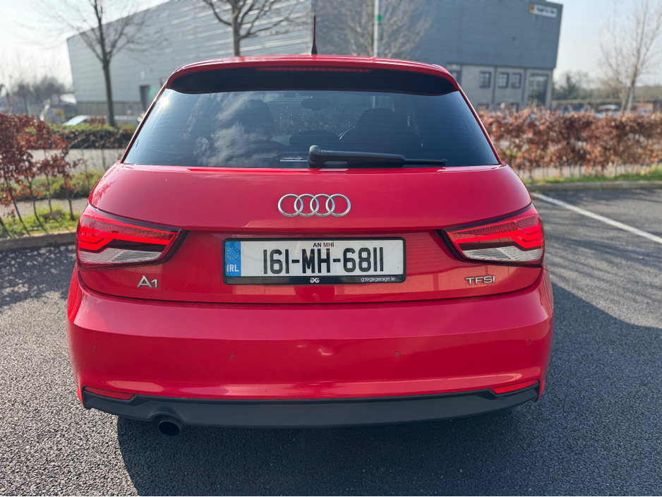 2016 Audi A1 - image 6
