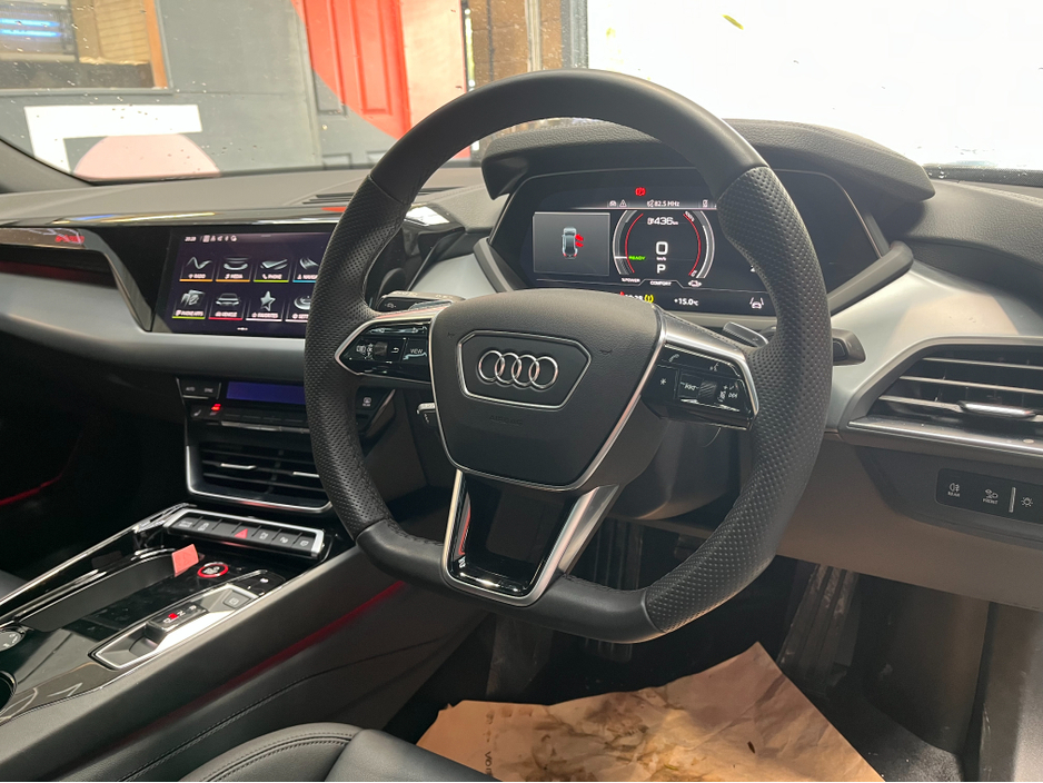 2023 Audi e-tron GT quattro - image 10