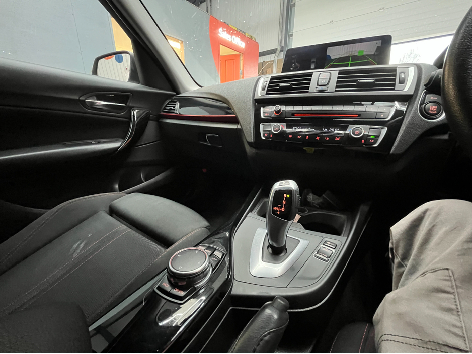 2016 BMW 1 Series - image 15