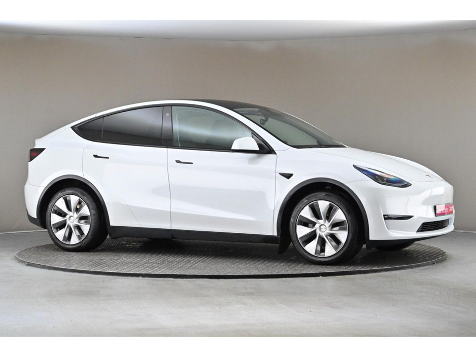 2024 Tesla Model Y LONG RANGE AWD Dual Motor €37,490