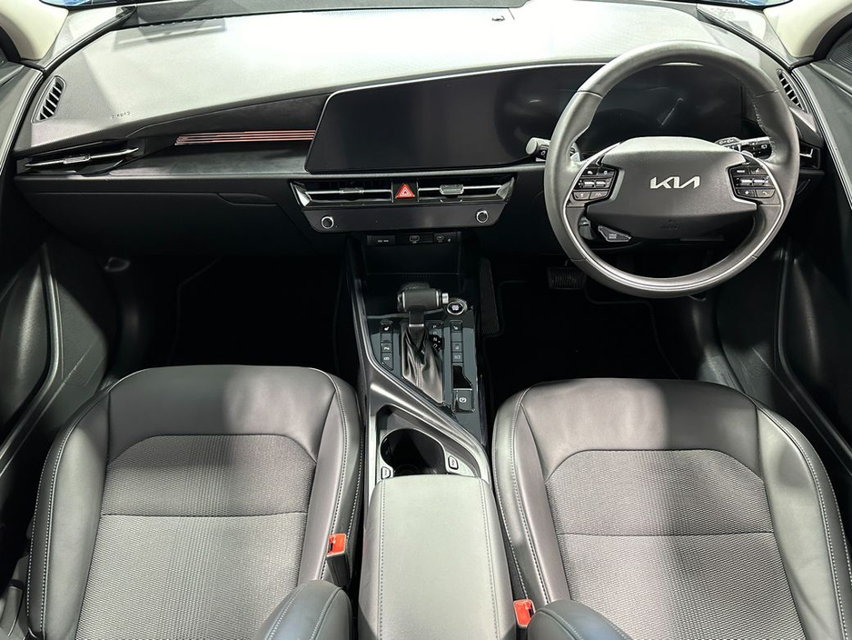 2025 Kia Niro - image 9