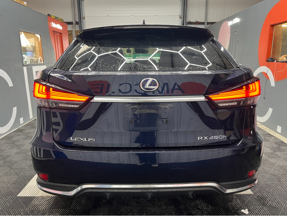 2020 Lexus RX 450hL - image 3