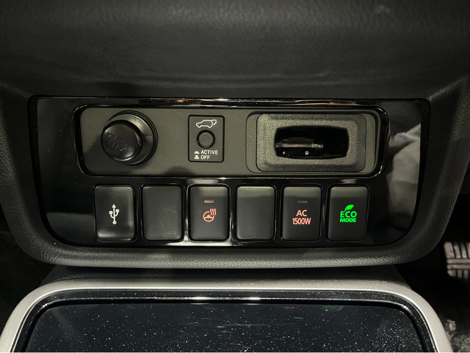 2019 Mitsubishi Outlander €22950 2019 MITSUBISHI OUTLANDER PHEV G PLUS PACKAGE 2.4 AUTOMATIC / CRUISE CONTROL / 360° PARKING CAMERA / ELECTRIC HEATED SEATS / HEATED STEERING WHEEL / PADDLE SHIFTERS €22,950