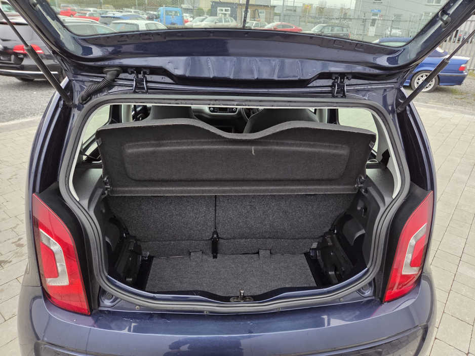 2015 Volkswagen up! - image 10