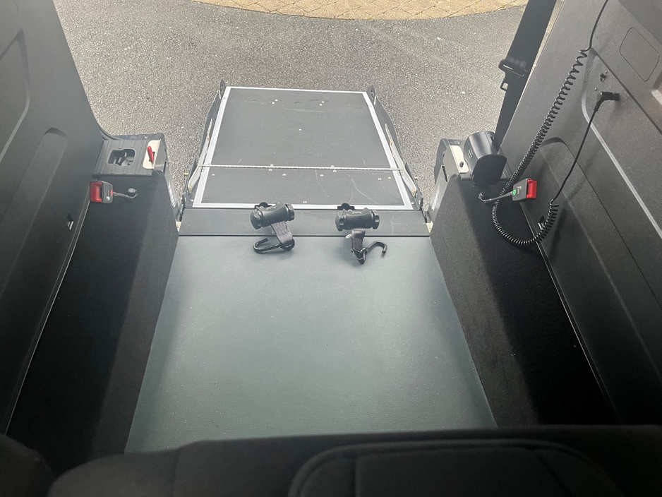 2024 Citroen Berlingo - image 12