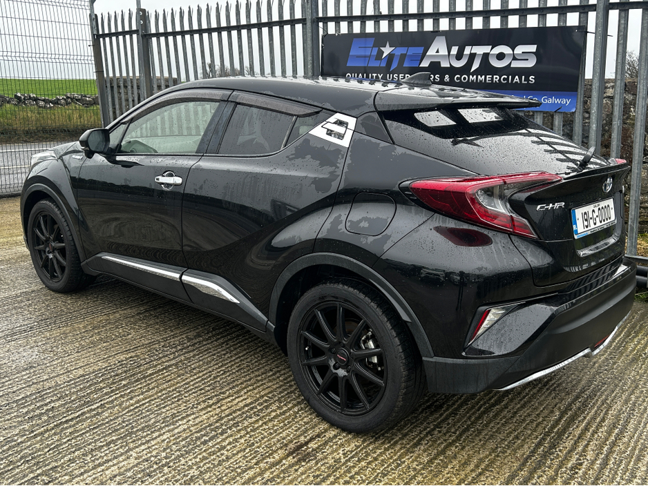 2019 Toyota C-HR Self Charging Hybrid €18,995