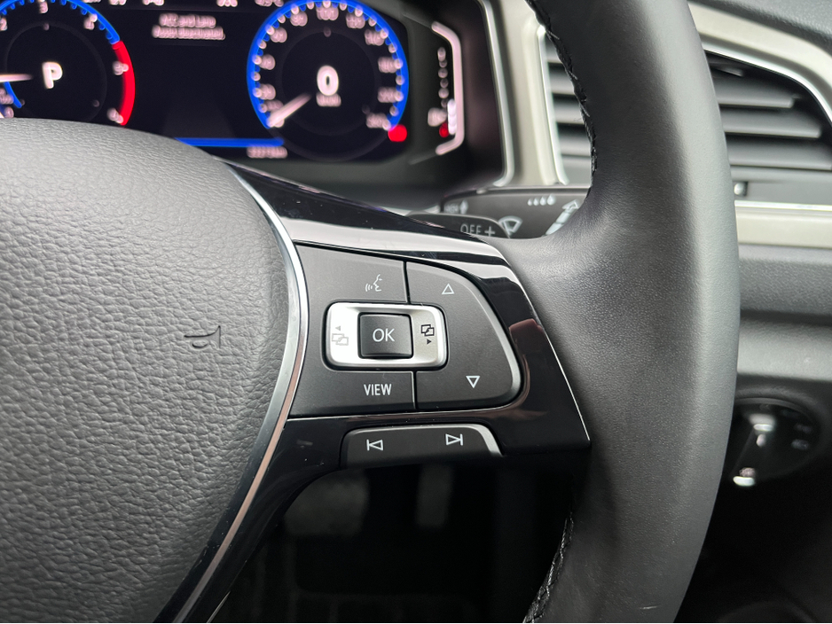 2021 Volkswagen T-Roc STYLE AUTOMATIC 2.0 DIESEL //LOW MILES//REVERSE CAMERA//KEYLESS ENTRY//ADAPTIVE CRUISE CONTROL// €25,950