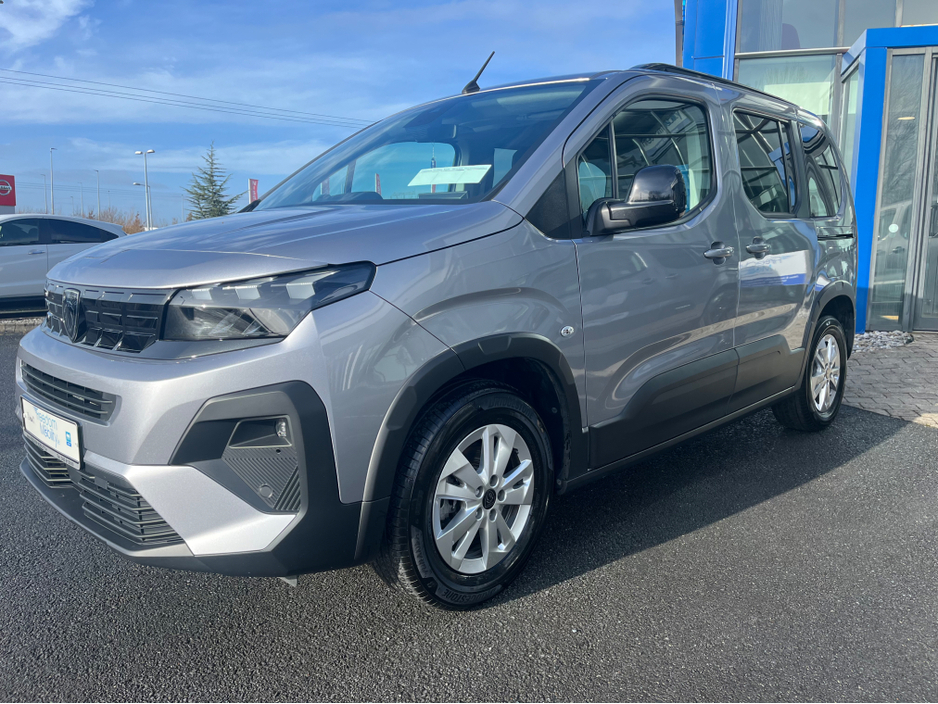 2024 Peugeot Rifter New Model Wheelchair Accessible Low Kms €26,950