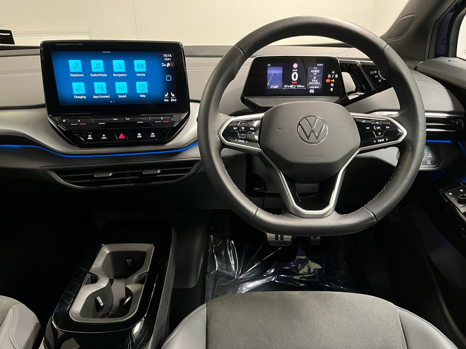 2024 Volkswagen ID.4 Life DX 77kWh 174BHP - Reversing Camera - Ambient Lighting - Sat Nav - Climate Control - Heated Seats - Keyless Start - Apple CarPlay/Android Auto €32,950