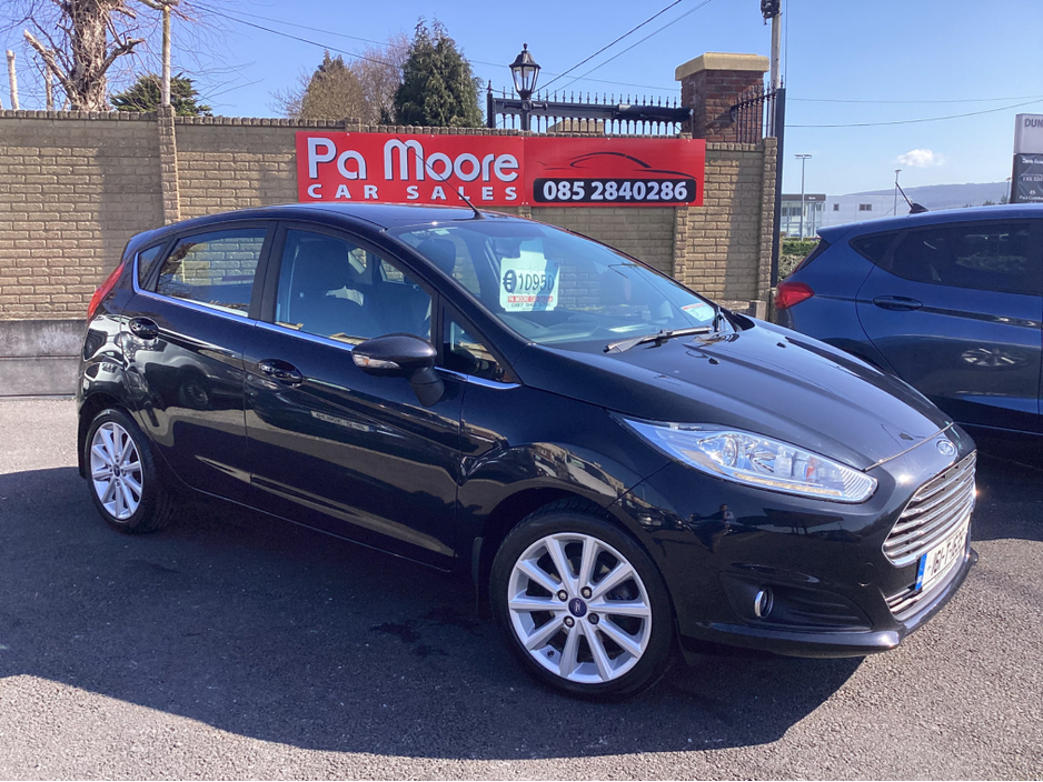2016 Ford Fiesta - image 2