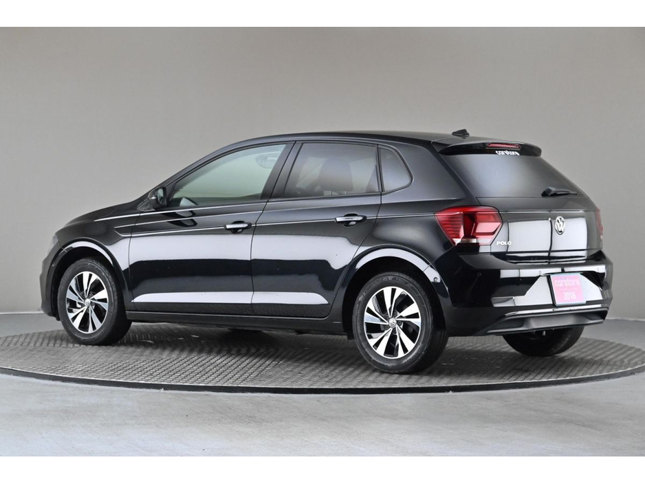 2018 Volkswagen Polo - image 6