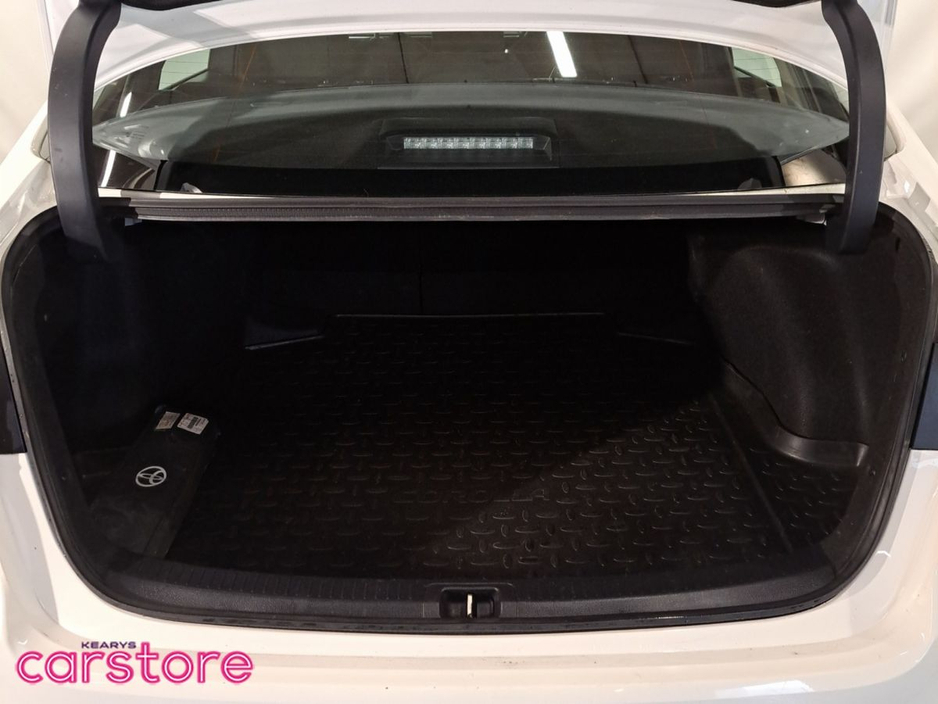 2024 Toyota Corolla - image 17