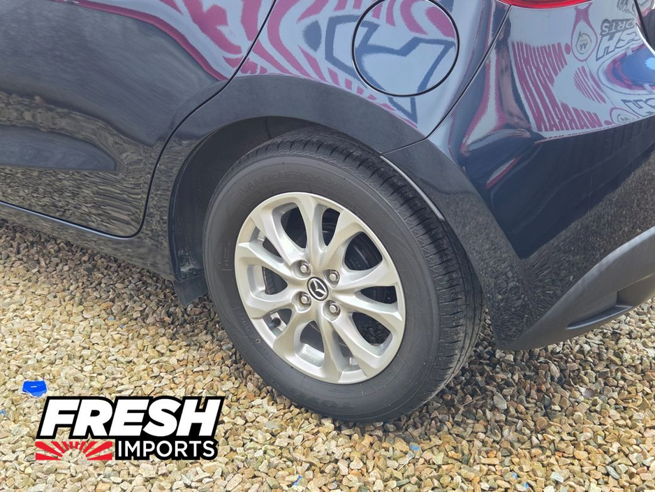 2016 Mazda Demio - image 21