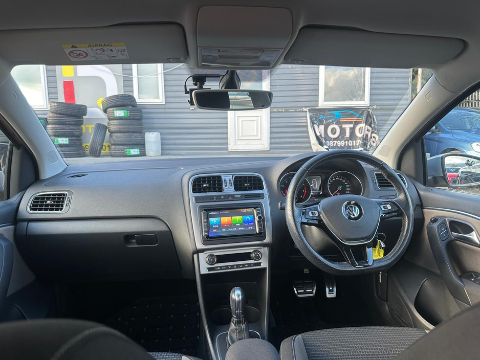 2016 Volkswagen Polo - image 13