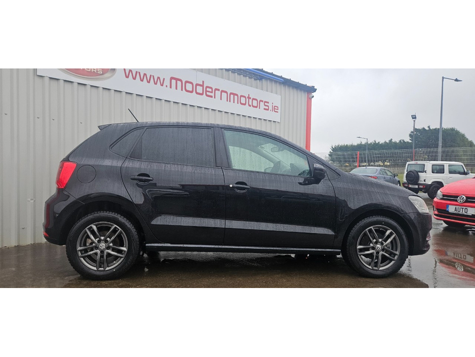 2016 Volkswagen Polo - image 11