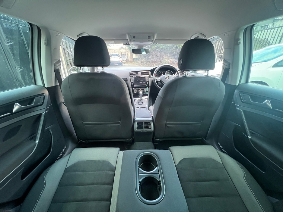 2017 Volkswagen Golf DBA-6RCJZ €16,500