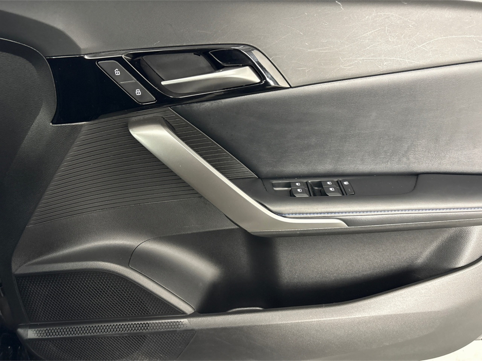 2024 MG 4 - image 24