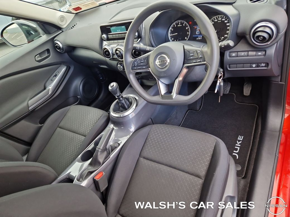 2022 Nissan Juke - image 12