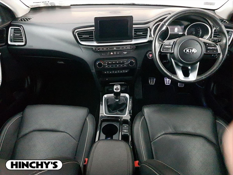 2019 Kia Ceed - image 2