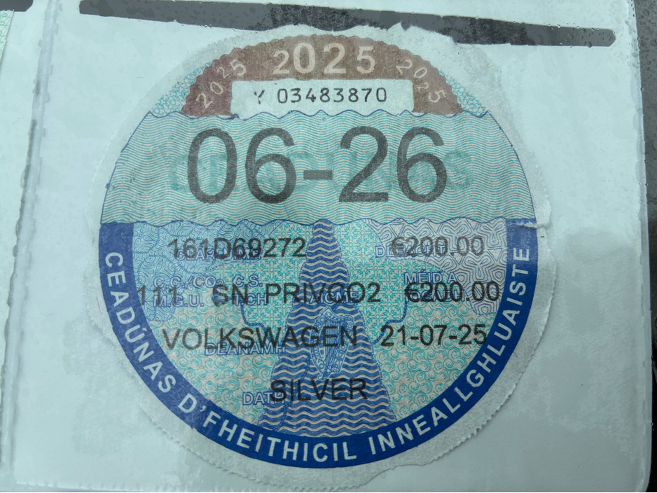 2016 Volkswagen Golf - image 10